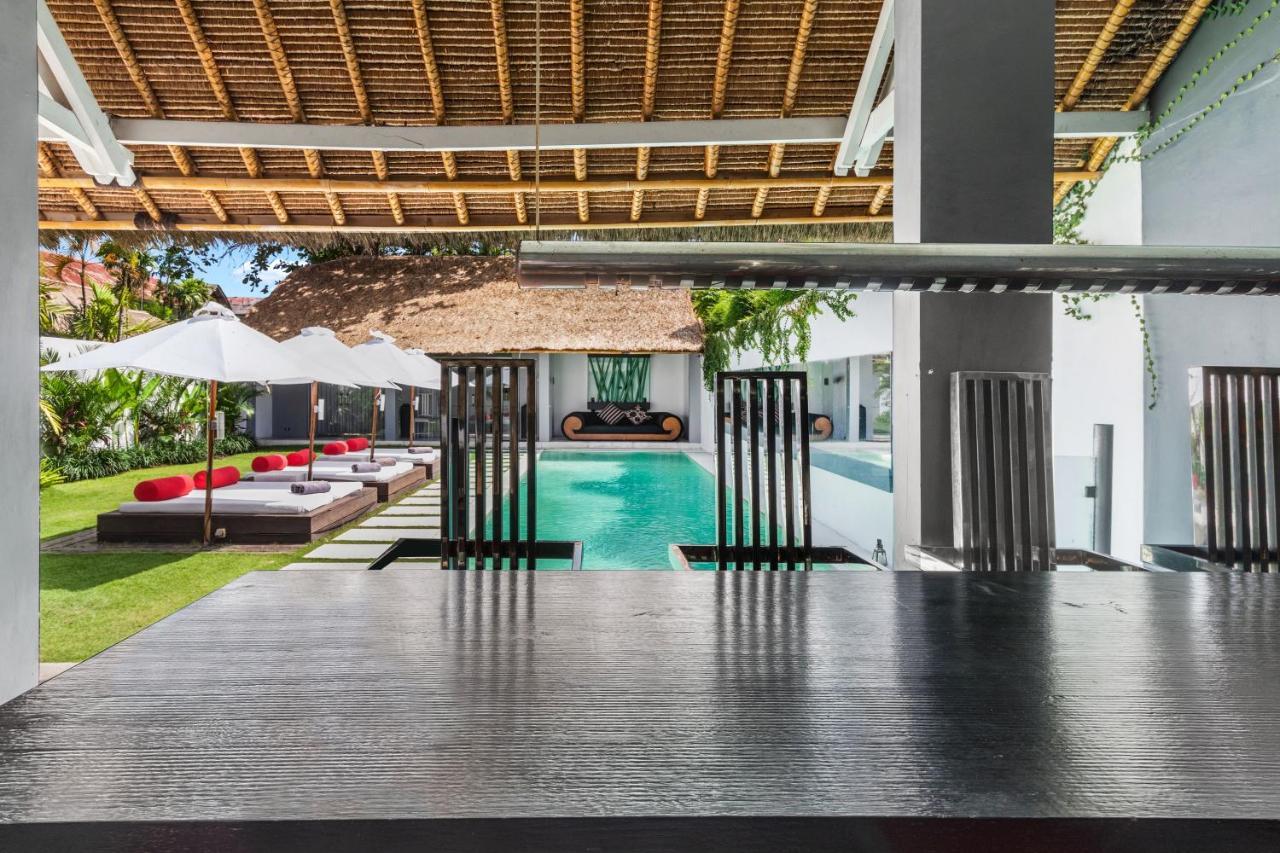 Saga Villas Ultra Seminyak Exteriör bild